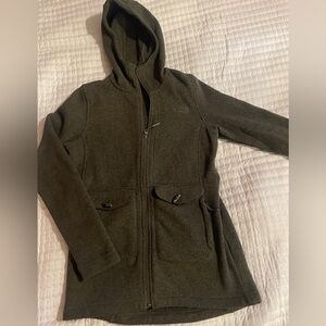 Women’s North Face Fleece Jacket with Hood & Toggle Pockets